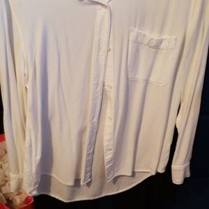 3/$20 Aritzia White Button Down Top